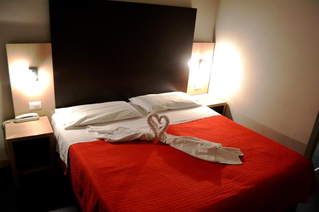 Hotel Aiglon Rimini Eksteriør billede